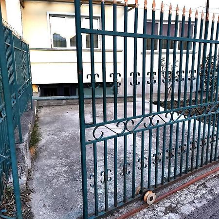 Ferienwohnung Uranus Studio Piatra Neamţ Exterior foto